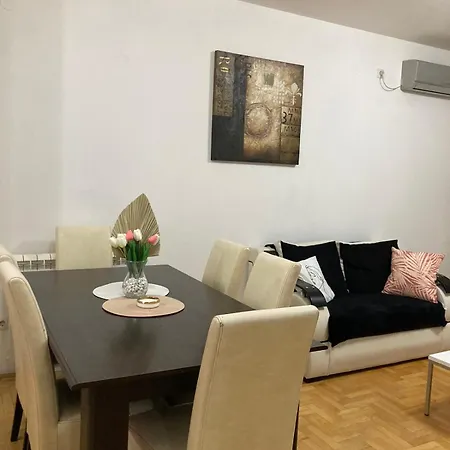 Tea * סרמסקה מיטרוביקה