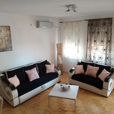 Appartamento Tea Sremska Mitrovica