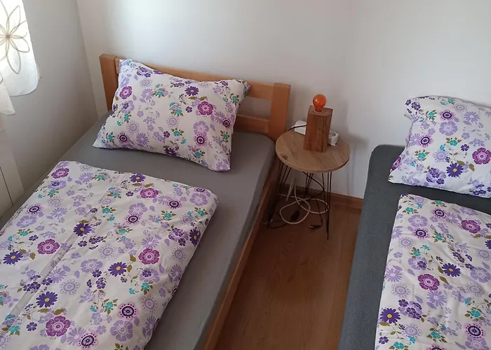 Tea 스렘스카 미트로비차